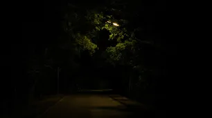 Ominosa más que luminosa