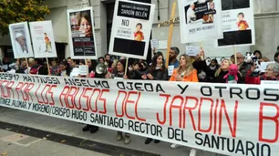 Escándalo en San Pedro: increparon al obispo que "protege" a un cura imputado por abuso sexual infantil