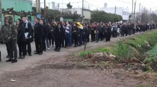 Curiosa explicación de Vidal a la fila de 15 cuadras por un puesto de guardiacárcel