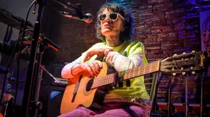 Luz Galathea: la artista trans que trajo de vuelta a Spinetta y conquistó a sus fans