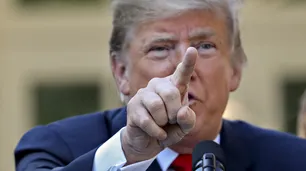 Trump, en campaña: "La Fed se ha vuelto loca al aumentar tanto las tasas de interés"