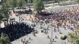 Un funcionario de Chile recibió siete tiros en una nueva movilización