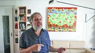 Zlavoj Zizek: "Está bien que hombres y mujeres se cosifiquen mutuamente"