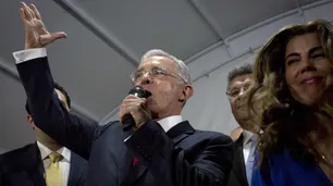 Denunciaron en Argentina al expresidente colombiano Álvaro Uribe por ejecuciones y desapariciones forzadas