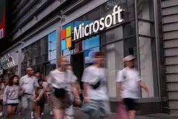 Microsoft 365 integra IA y Copilot en un plan Premium para competir con ChatGPT