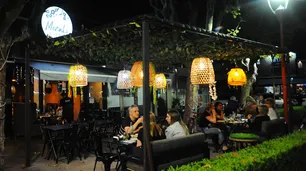 Cacerolazo de gastronómicos de todo el país contra el cierre nocturno por Covid-19