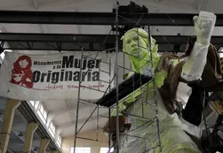 Reubicarán el monumento de Juana Azurduy