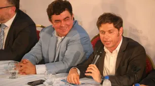 Tras el blooper de la deuda, Kicillof se dio un baño de PJ en La Matanza