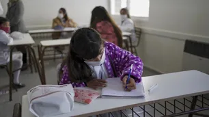 Gremios se oponen al plan de vuelta a clases del gobierno porteño