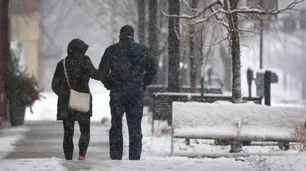 Riesgo de congelación e hipotermia: las fuertes nevadas continúan en Nueva York, Chicago y Pennsylvania
