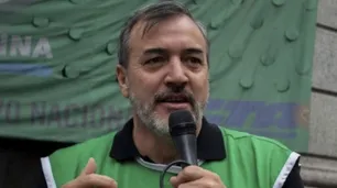 El jefe de ATE, luego que la mayoría de estatales aprobaran los exámenes: "Parece que en el Estado los burros son los funcionarios"