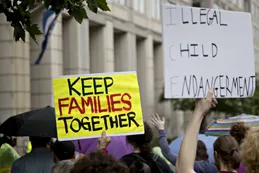Denunciaron que el gobierno de EE.UU. sigue separando a niños de sus familias