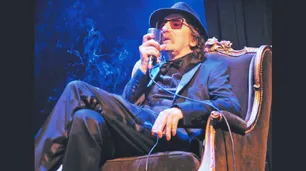 Ironías, amor, locura y muerte: las frases más brillantes y polémicas de Charly García