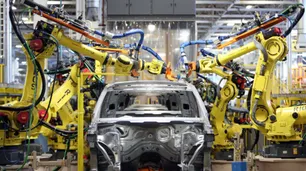Las automotrices bajarán 10% del salario de sus trabajadores por el coronavirus