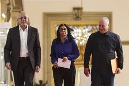 Delcy Rodríguez dijo "basta" a "las órdenes de Washington" y reclamó que la política venezolana resuelva los conflictos internos