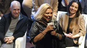 Elisa Carrió: "¡Los de Cambiemos que estén usando el corte de boleta son traidores!"