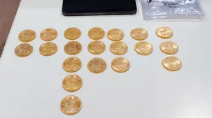 Encontraron monedas de oro por casi 50 millones de pesos que iban escondidas en una camioneta en Buquebus