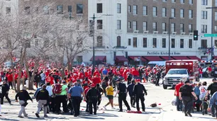 Tiroteo en EE.UU: un muerto y nueve heridos durante el desfile del campeón del Super Bowl en Kansas