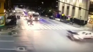 Video | Escapaban de la policía y un joven murió al chocar en Entre Ríos y San Juan