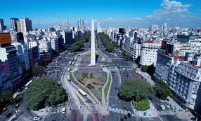 La Ciudad de Buenos Aires a sus pies desde la cumbre del Obelisco en ascensor