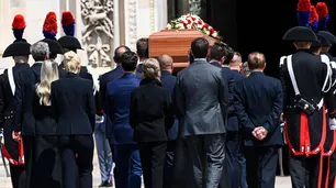 La muerte de Berlusconi: Italia despide al exprimer ministro con un funeral de Estado que paraliza a Milán