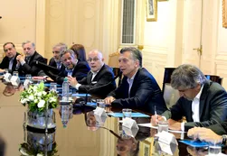Imagen positiva: primero Frigerio y último Triaca