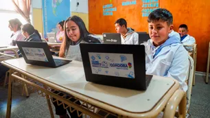 Starlink de Elon Musk llevará internet a más de 600 escuelas rurales en Córdoba