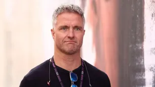 El ex piloto de Fórmula 1 Ralf Schumacher presentó a su novio: "Lo mejor en la vida"