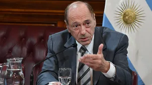 Zaffaroni condenó la designación por decreto de Lijo y García Mansilla: "Es usurpación de funciones y sus sentencias son nulas"