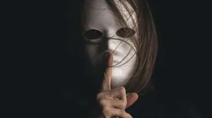 Silencio cómplice