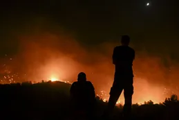 Grecia realizó la mayor evacuación de su historia: más de 30 mil personas fueron desplazadas por el incendio en la isla de Rodas