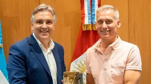 Córdoba en off: qué hay detrás de la pelea Llaryora-Avilés