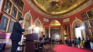 Pese a las críticas, Venezuela invitó al gobierno argentino como veedor electoral