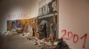 El Recoleta pone el foco en artistas que visibilizan la carroña humana, entre ellos a la artista censurada por Milei