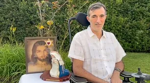En emotivo mensaje en redes, Esteban Bullrich deseó a todos "Felices Pascuas"