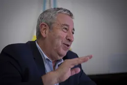 Julio Cobos: "Las encuestas ubican a Omar De Marchi en tercer lugar"