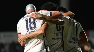 San Lorenzo ganó y quedó cerca de la punta