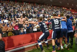 Gimnasia le ganó a Colón y permanece en Primera División