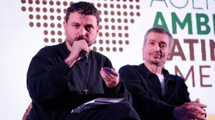 Juan Grabois se mostró con Máximo Kirchner y reveló que Cristina le pidió "bajar dos cambios" en sus críticas a la interna del PJ