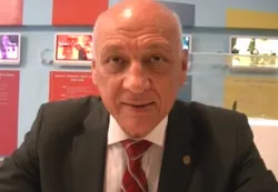Bonfatti cruzó a Carrió por "la crítica permanente”