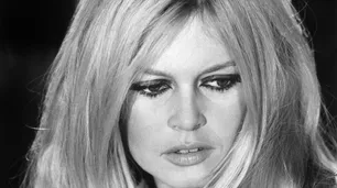 Y Dios creó a Brigitte Bardot, el mayor ícono sexual de Francia, explosiva a los 88 años