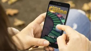 Apuestas online y adolescentes en Río Cuarto: la Iglesia advierte que un proyecto para regular la publicidad perdió estado parlamentario