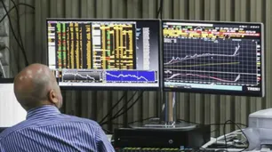 Las principales acciones argentinas operan a la baja tras el inicio del megacepo