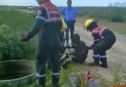 Estuvo dos días enterrado y sobrevivió