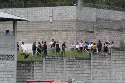 “Mano dura ahora”: la advertencia después del trágico motín en una cárcel de mujeres de Honduras