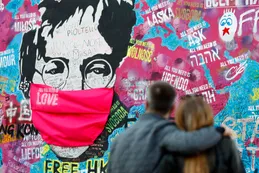 En Londres, hacen una subasta para recordar los 50 años del fin de los Beatles