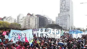 Los movimientos sociales amenazan con instalarse en la 9 de Julio esta semana