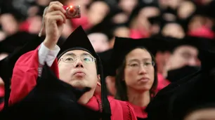 Harvard negó que discrimine a postulantes asiático-americanos