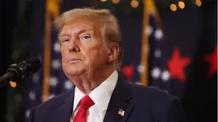 Donald Trump amenaza con "golpear muy duro" a Irán y aumenta la represión en las manifestaciones