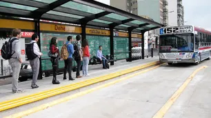 El Gobierno quiere que Larreta se haga cargo de 32 líneas de colectivos: "Reclamasu autonomía cuando le conviene"